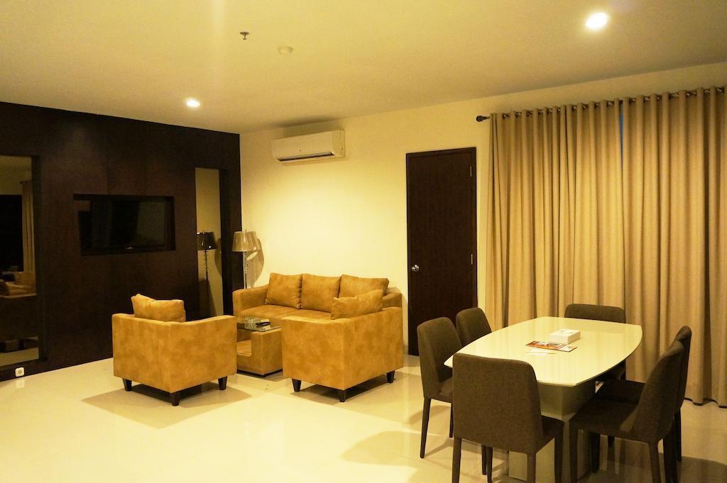 Ameera Hotel Pekanbaru Εξωτερικό φωτογραφία